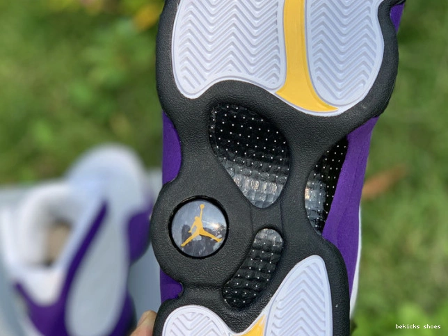 Rep jordan rivals lakers 414571-105 air 13 0220