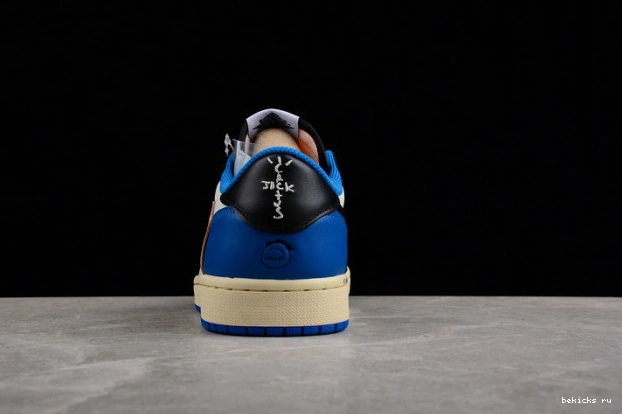 Rep 1 travis low x jordan fragment scott air dm7866-140 x 0214