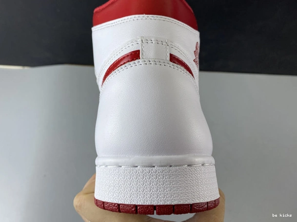 Reps retro jordan 555088-103 og “metallic high air 1 red” 0218